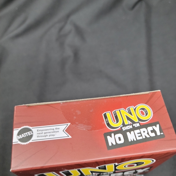 UNO Show ‘Em No Mercy Brutal Ruthless Unapologetic Card Game NEW - Picture 5 of 9